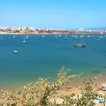 Girafa Mit Blick Auf Wasser By Interhome Apartmán *